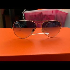 Rayban sun glasses MINT